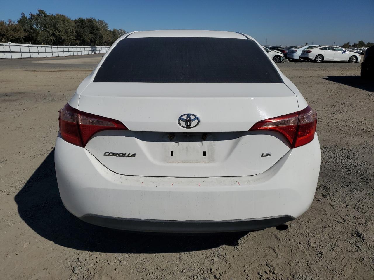 2018 Toyota Corolla L VIN: 2T1BURHE9JC053854 Lot: 73244724