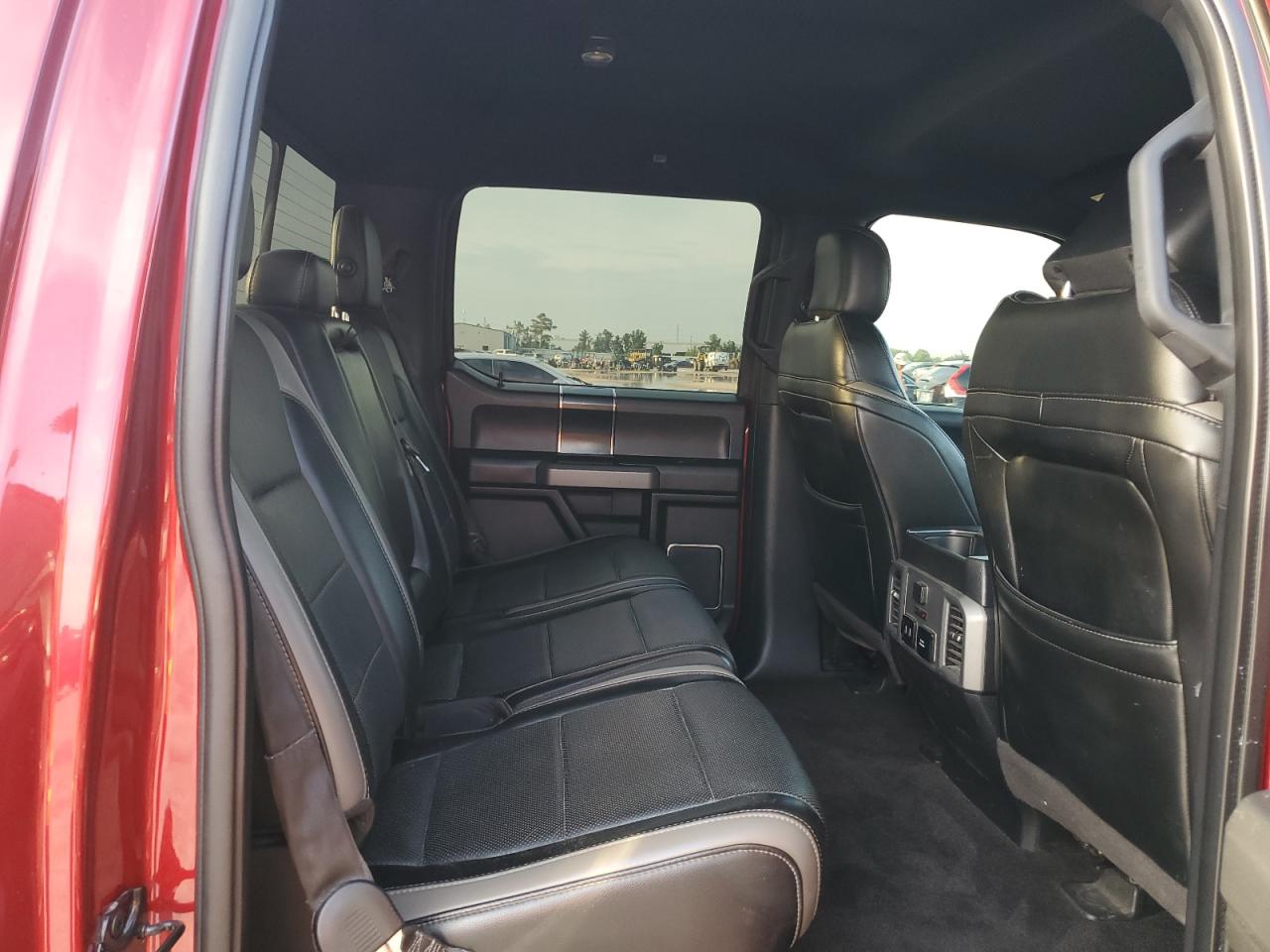 2018 Ford F150 Raptor VIN: 1FTFW1RG7JFE70992 Lot: 70057174