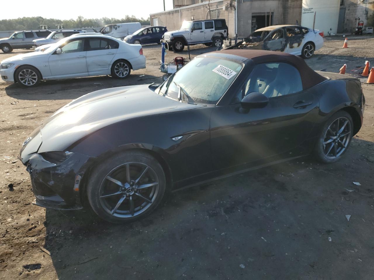 JM1NDAD76J0204309 2018 MAZDA MX-5 - Image 1