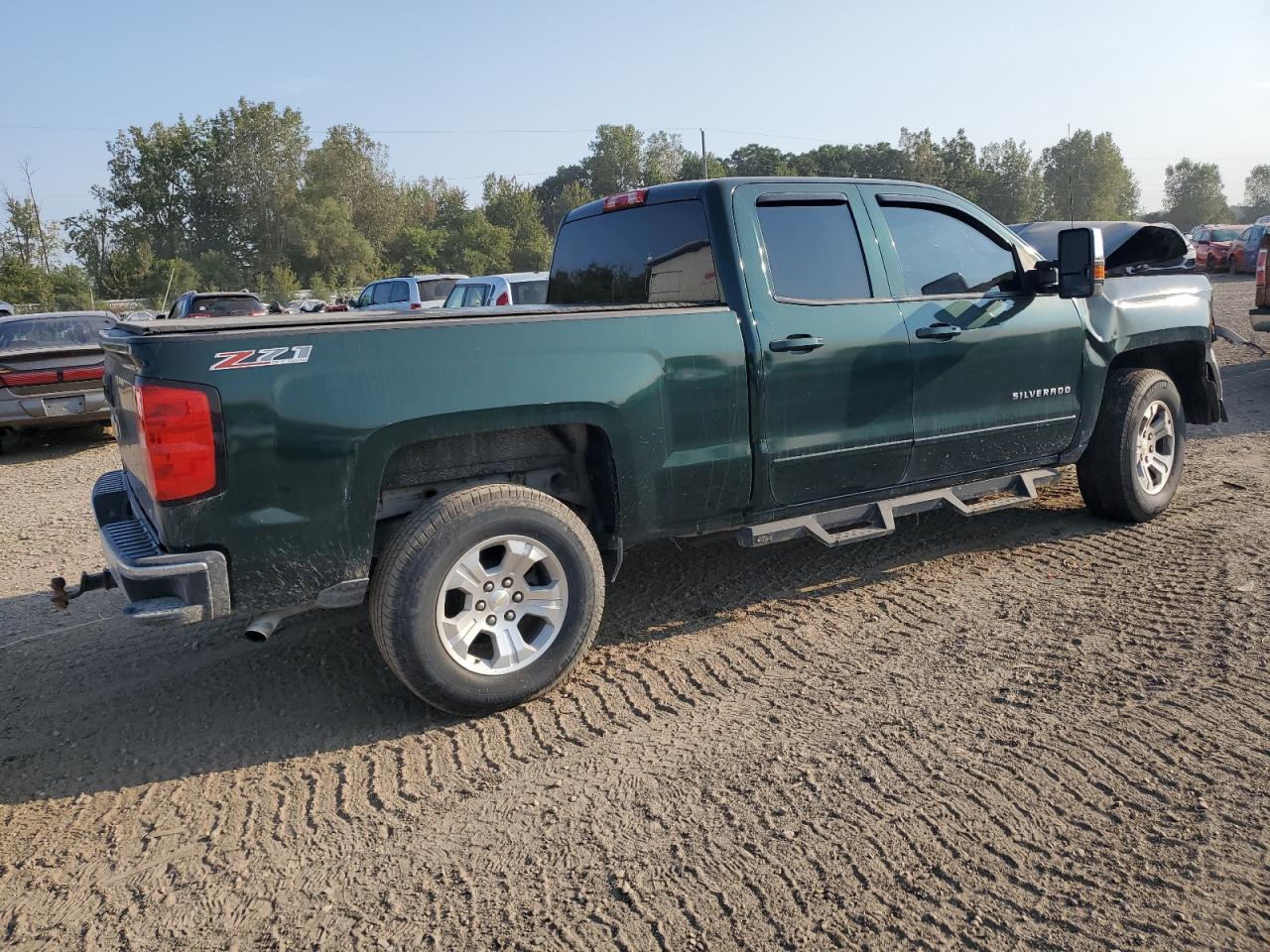 2015 Chevrolet Silverado - Image 3