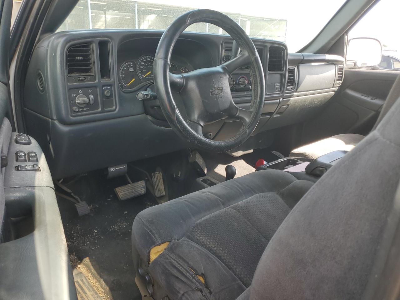 2001 Chevrolet Silverado K2500 Heavy Duty VIN: 1GCHK29U71E165515 Lot: 70895684