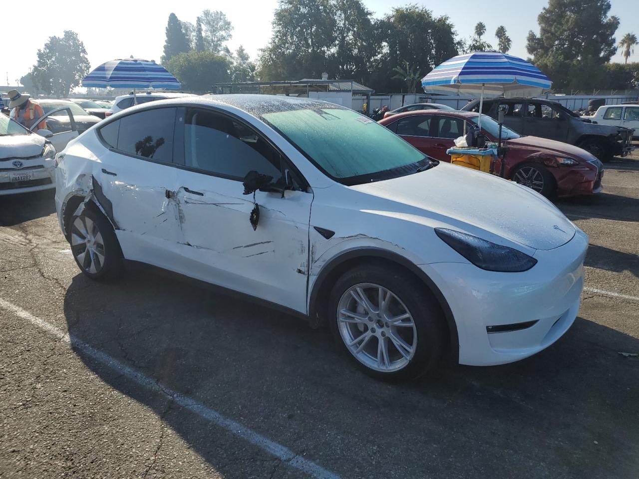 VIN 7SAYGDEE7PF765439 2023 TESLA MODEL Y no.4