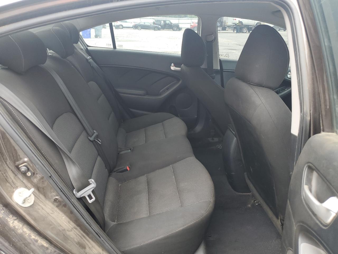 2017 Kia Forte Lx VIN: 3KPFK4A76HE070158 Lot: 70663064