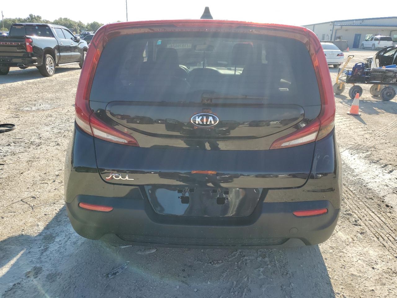 KNDJ23AU3L7067964 2020 Kia Soul Lx