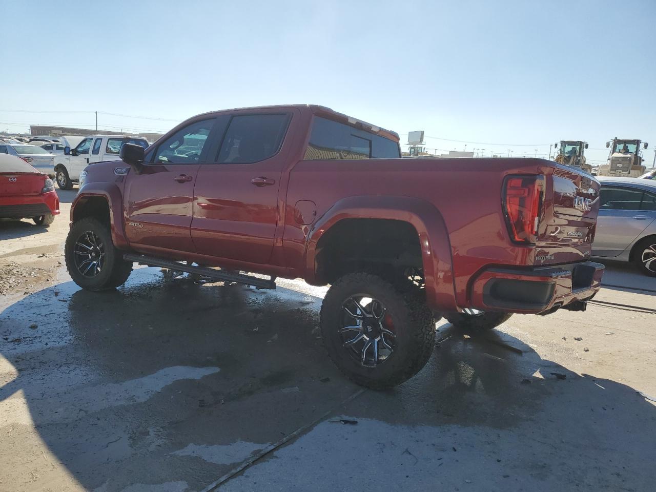 2021 GMC Sierra - Image 2
