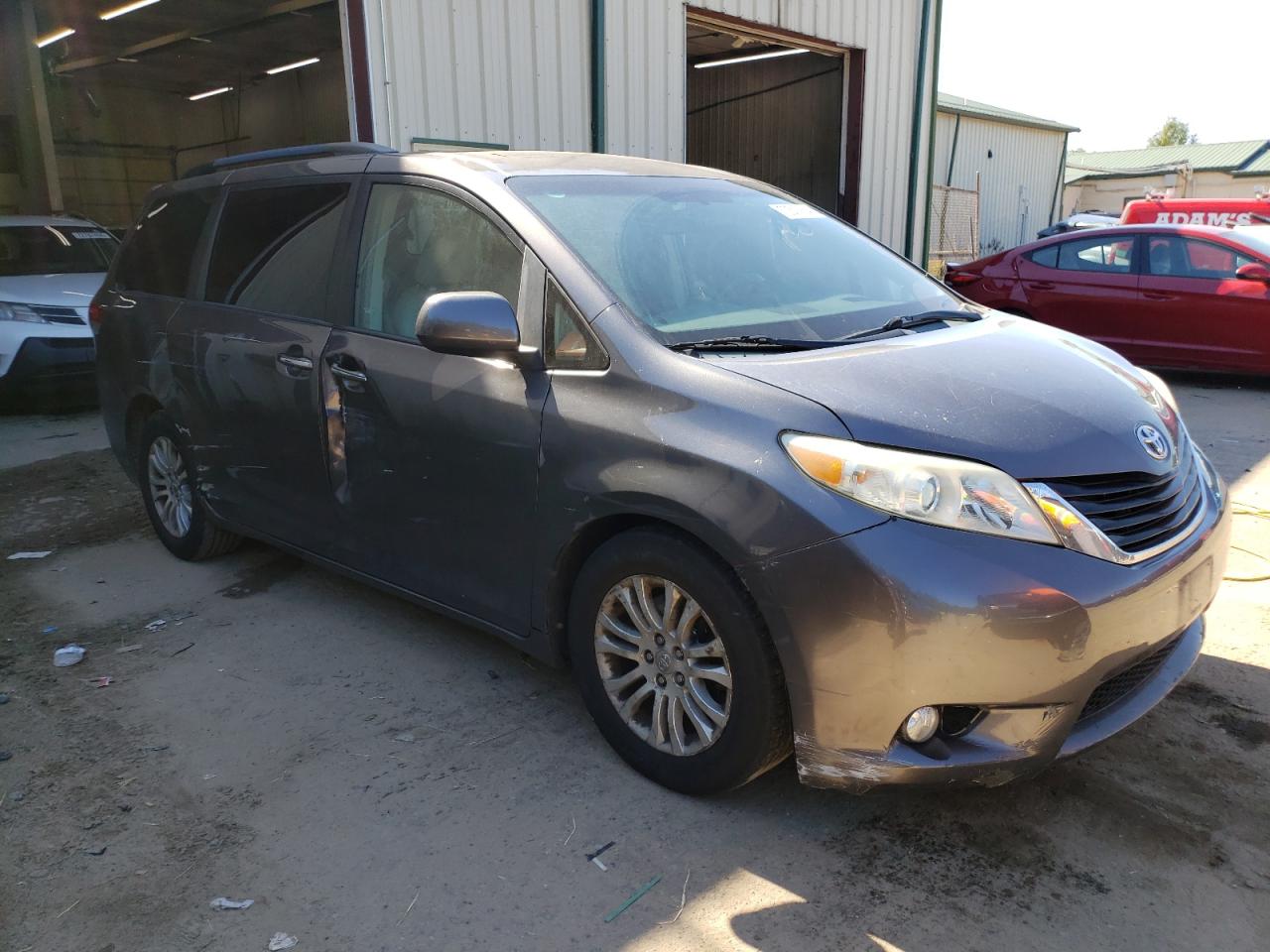 5TDYK3DC7BS130800 2011 Toyota Sienna Xle