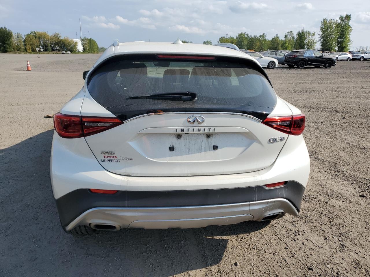 2018 Infiniti Qx30 Base VIN: SJKCH5CR8JA045581 Lot: 71724864