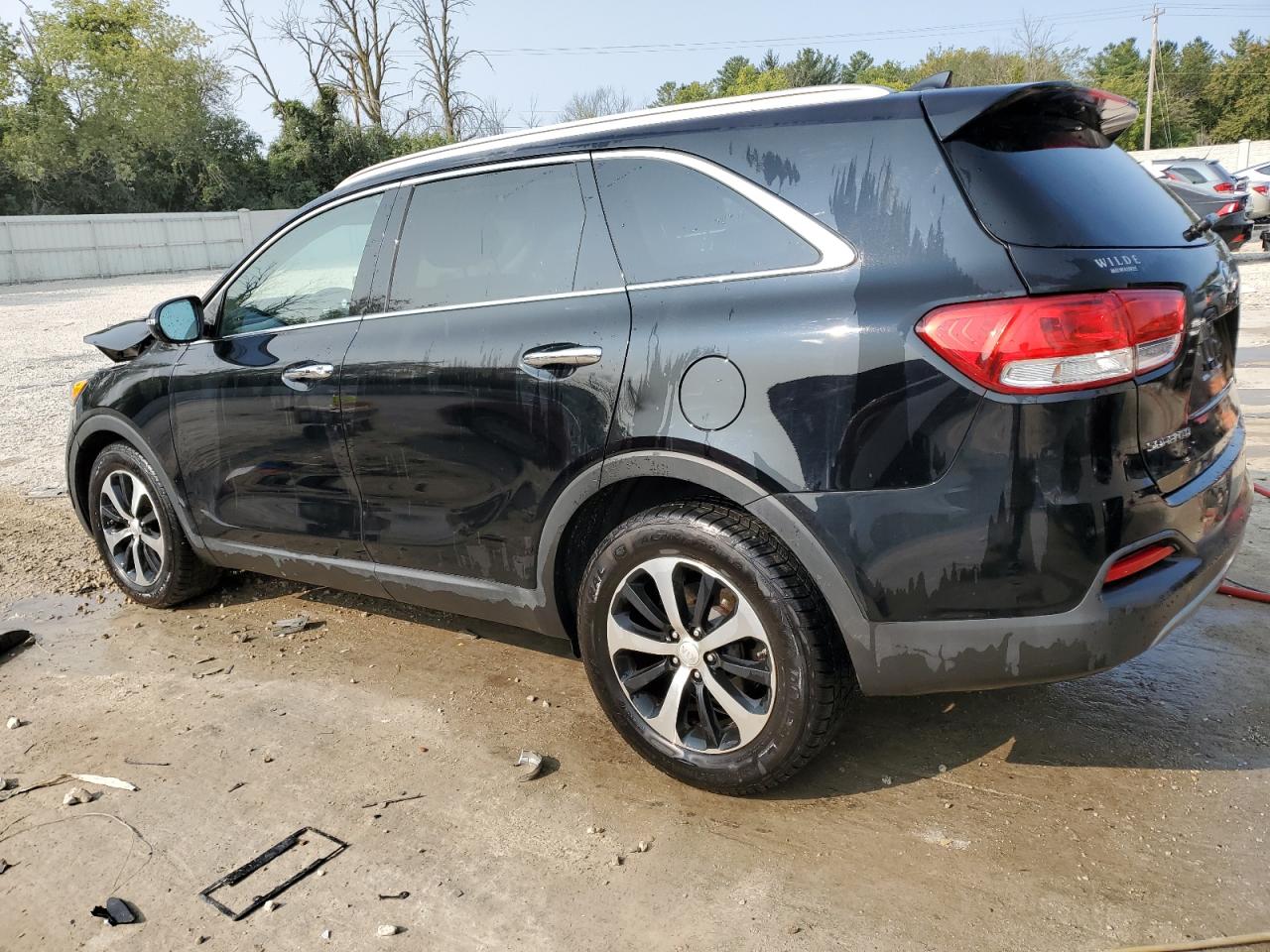2016 Kia Sorento - Image 2