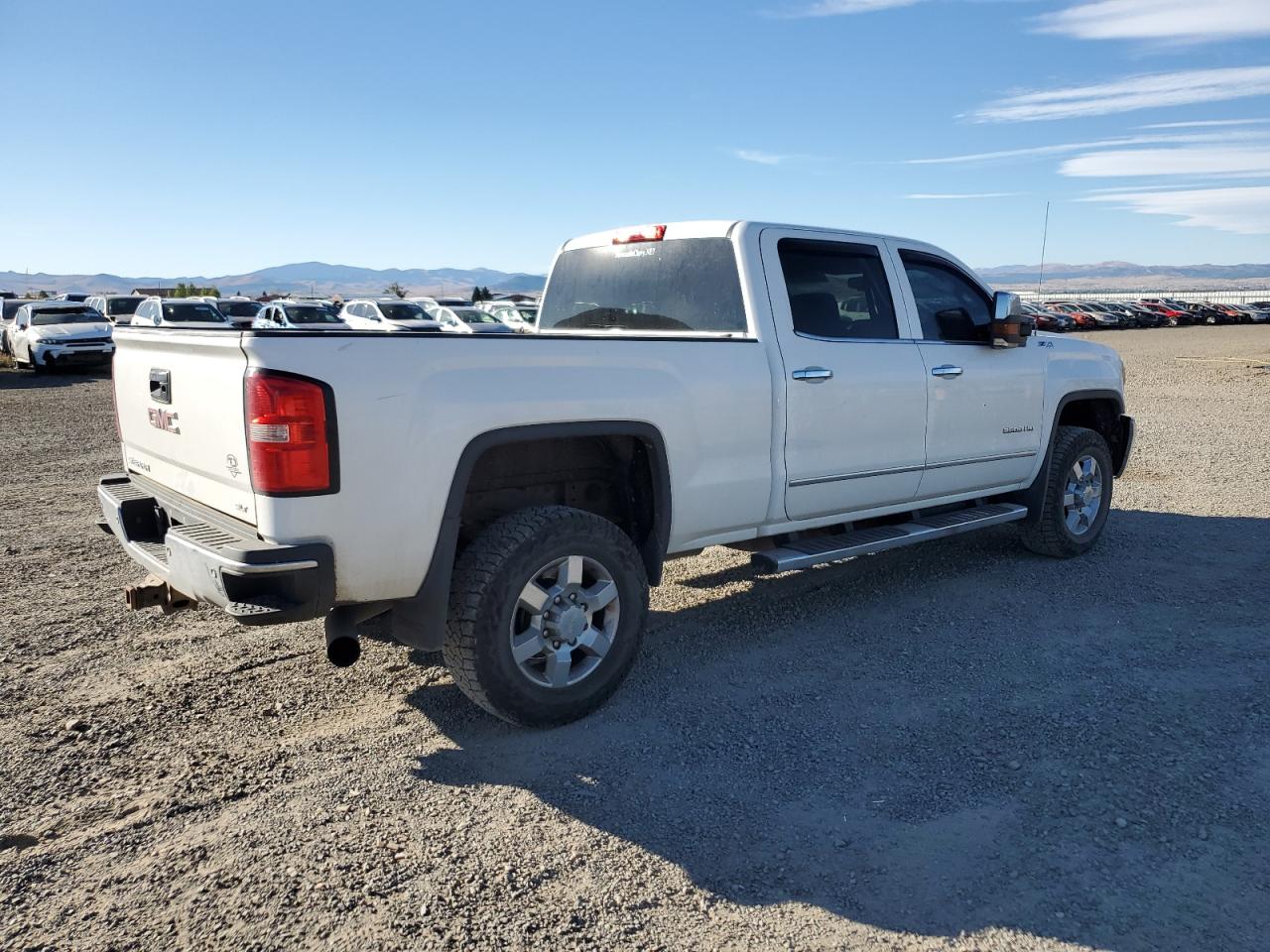 VIN 1GT12ZE88FF539263 2015 GMC SIERRA no.3