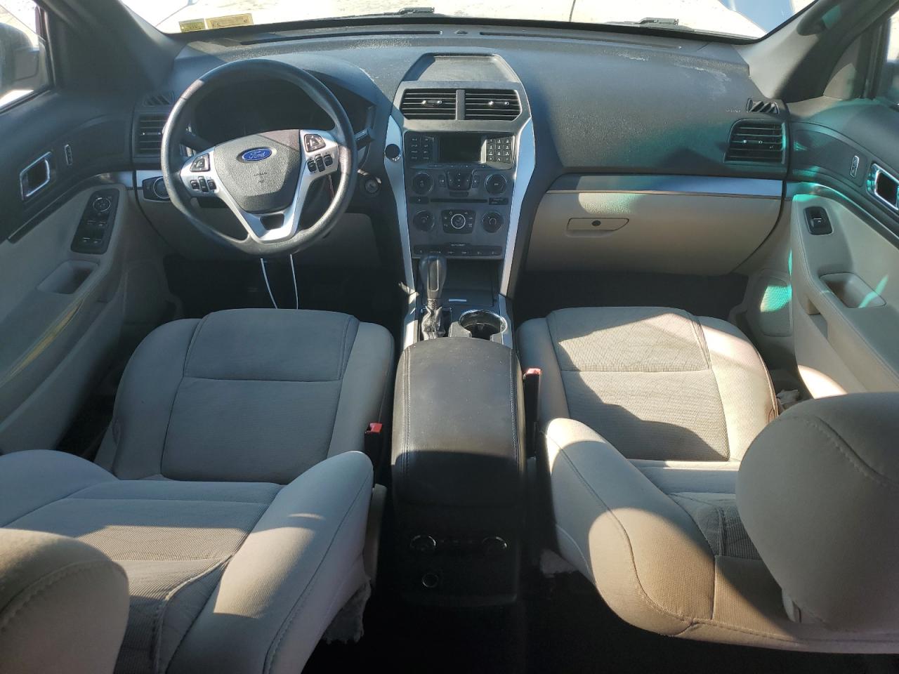 1FM5K8B84FGC55005 2015 Ford Explorer