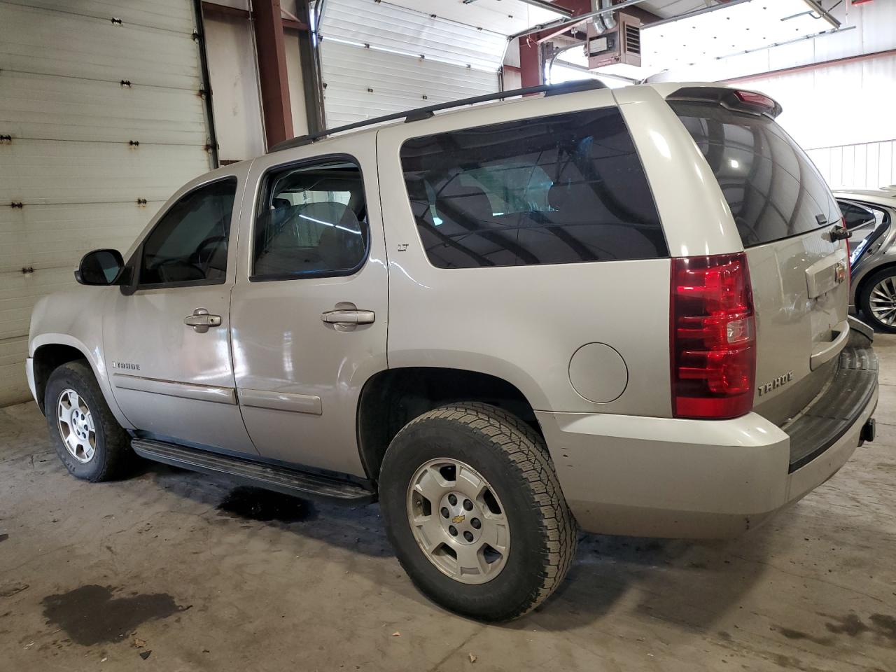 2007 Chevrolet Tahoe - Image 2