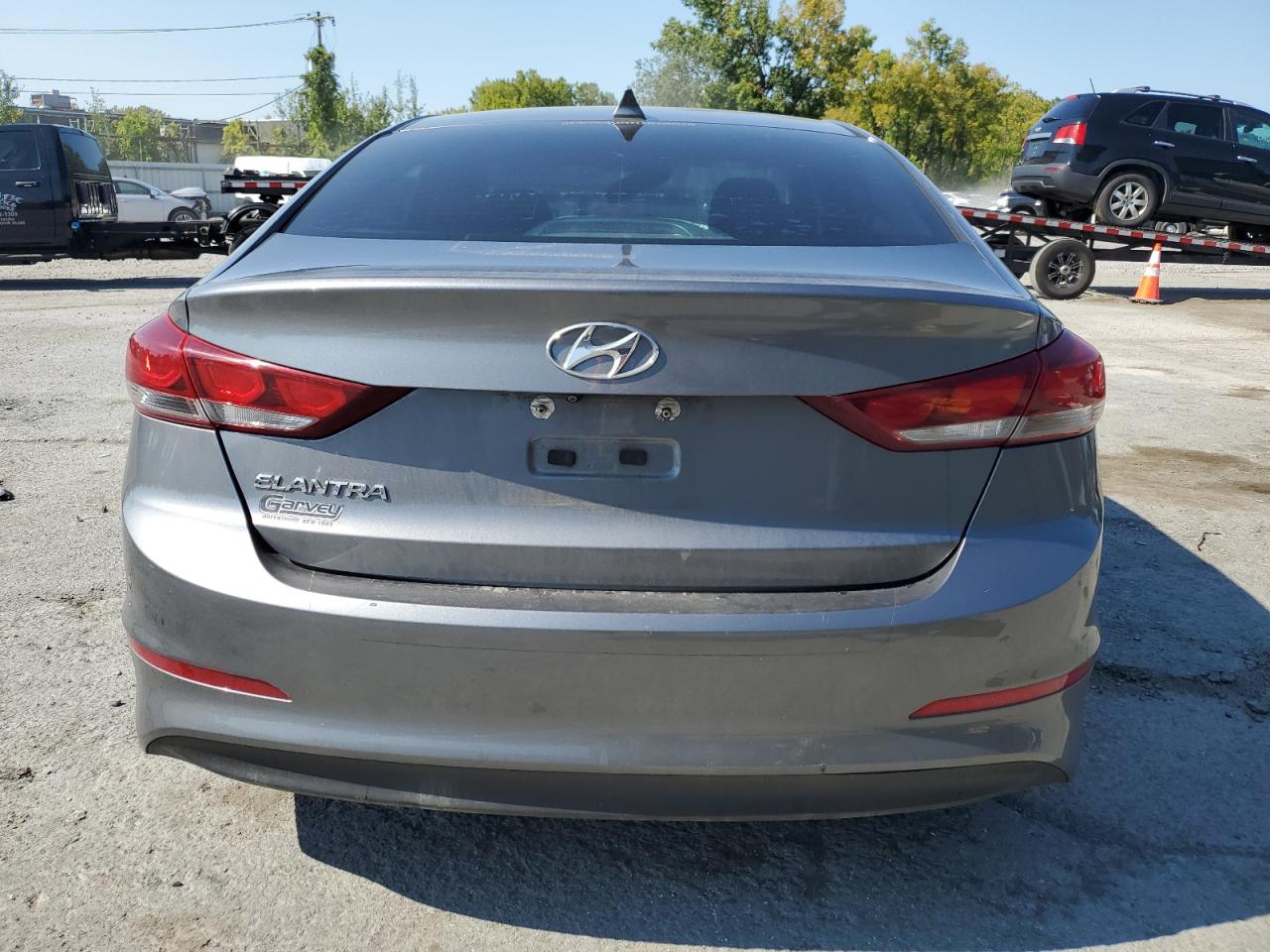 5NPD84LF1JH256489 2018 Hyundai Elantra Sel