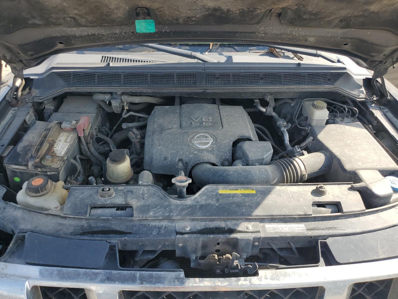 2011 Nissan Titan - Image 11