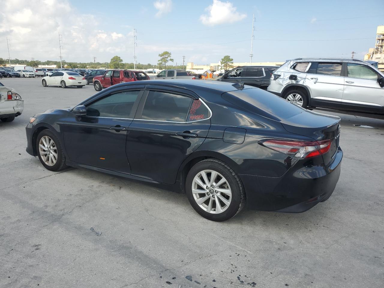 4T1C11AK3MU450820 2021 TOYOTA CAMRY - Image 2