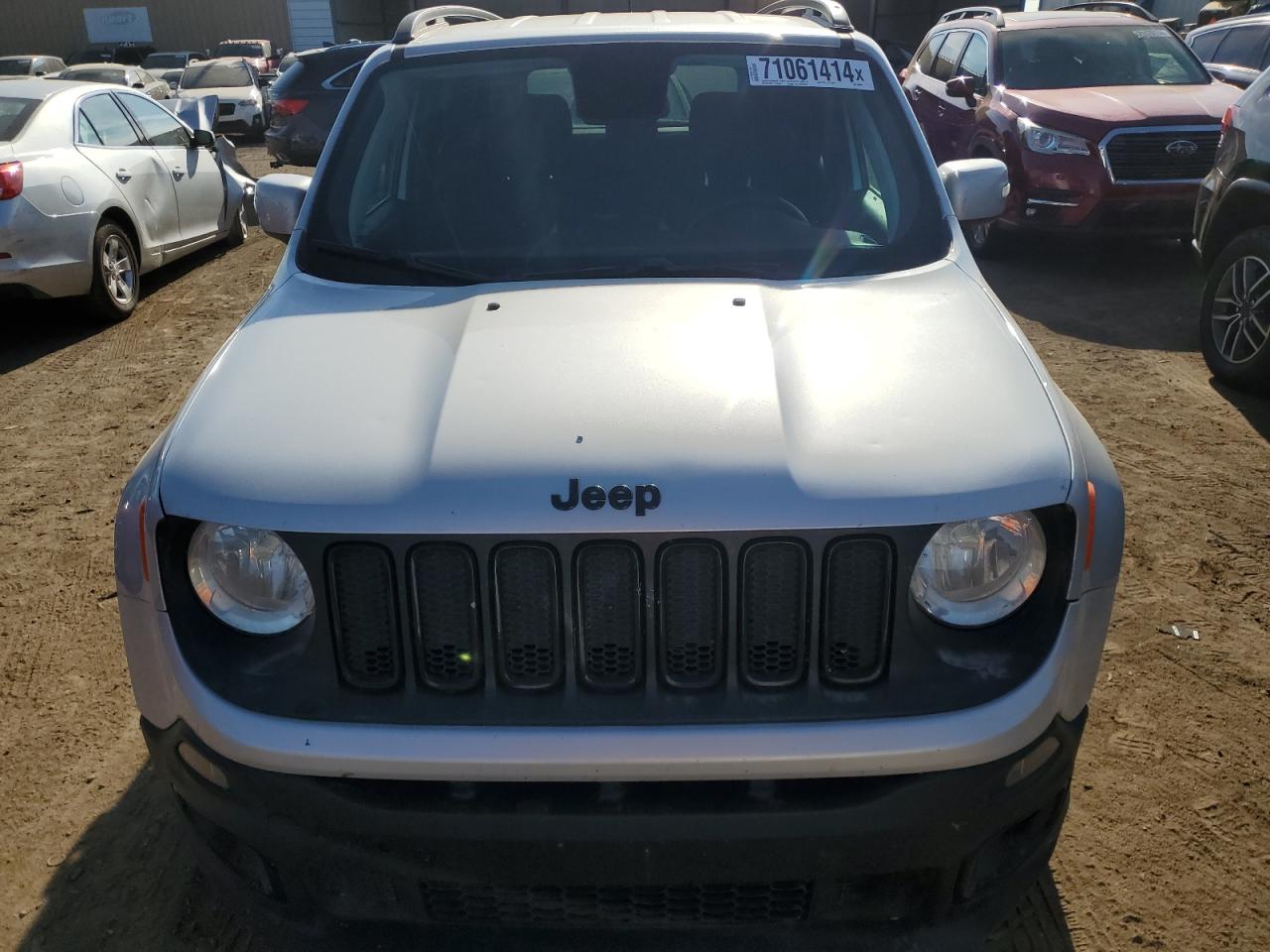 2018 Jeep Renegade - Image 5