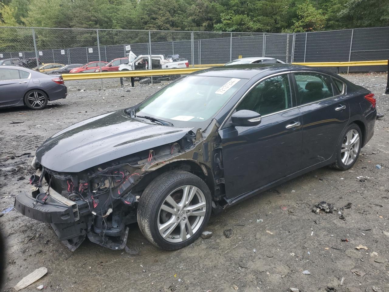 Waldorf, MD에서 판매 중인 2016 Nissan Altima 3.5Sl - Front End