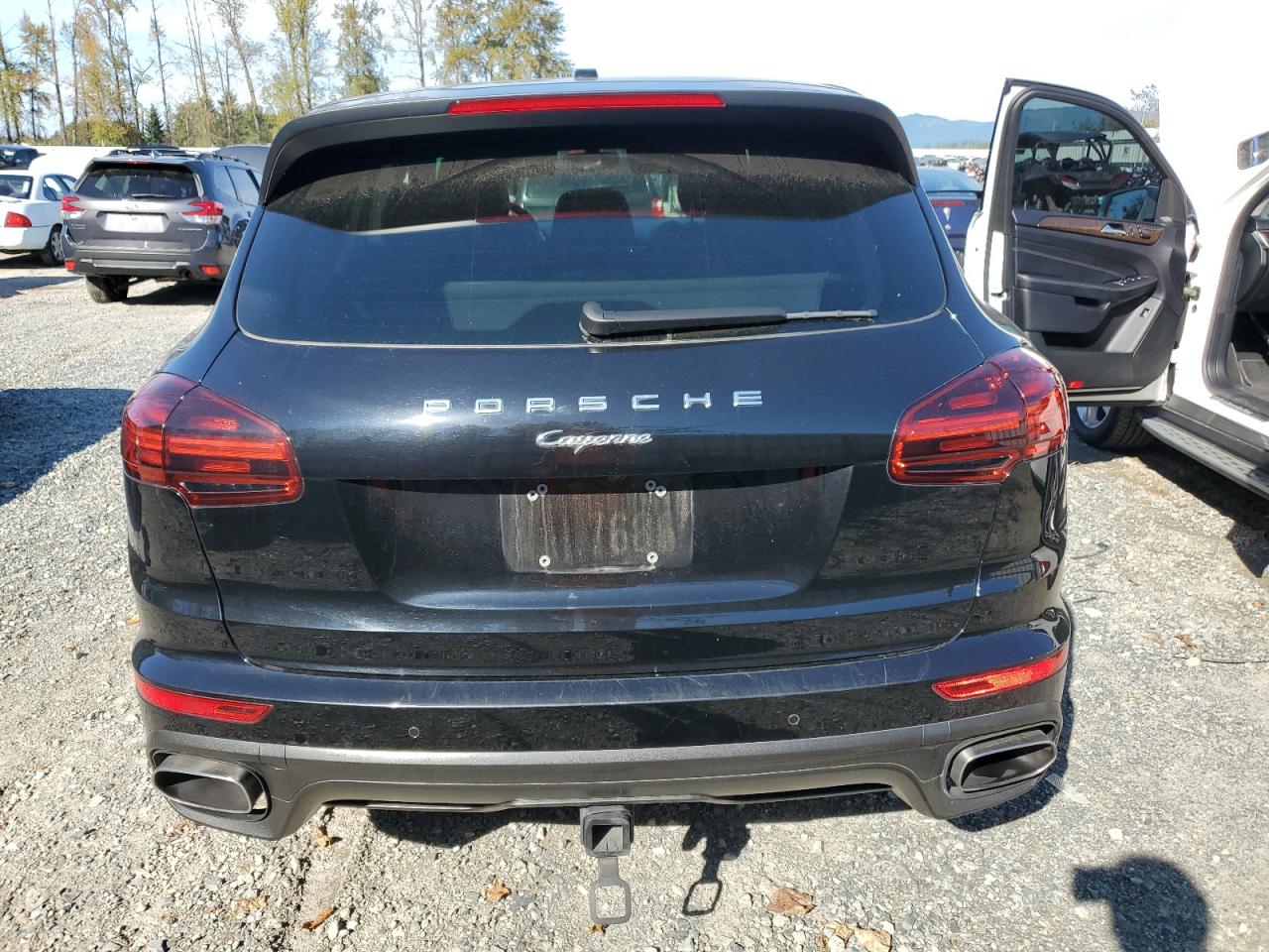 WP1AA2A27GKA11989 2016 Porsche Cayenne