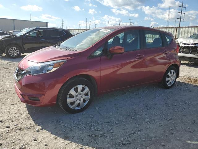  NISSAN VERSA 2018 Czerwony