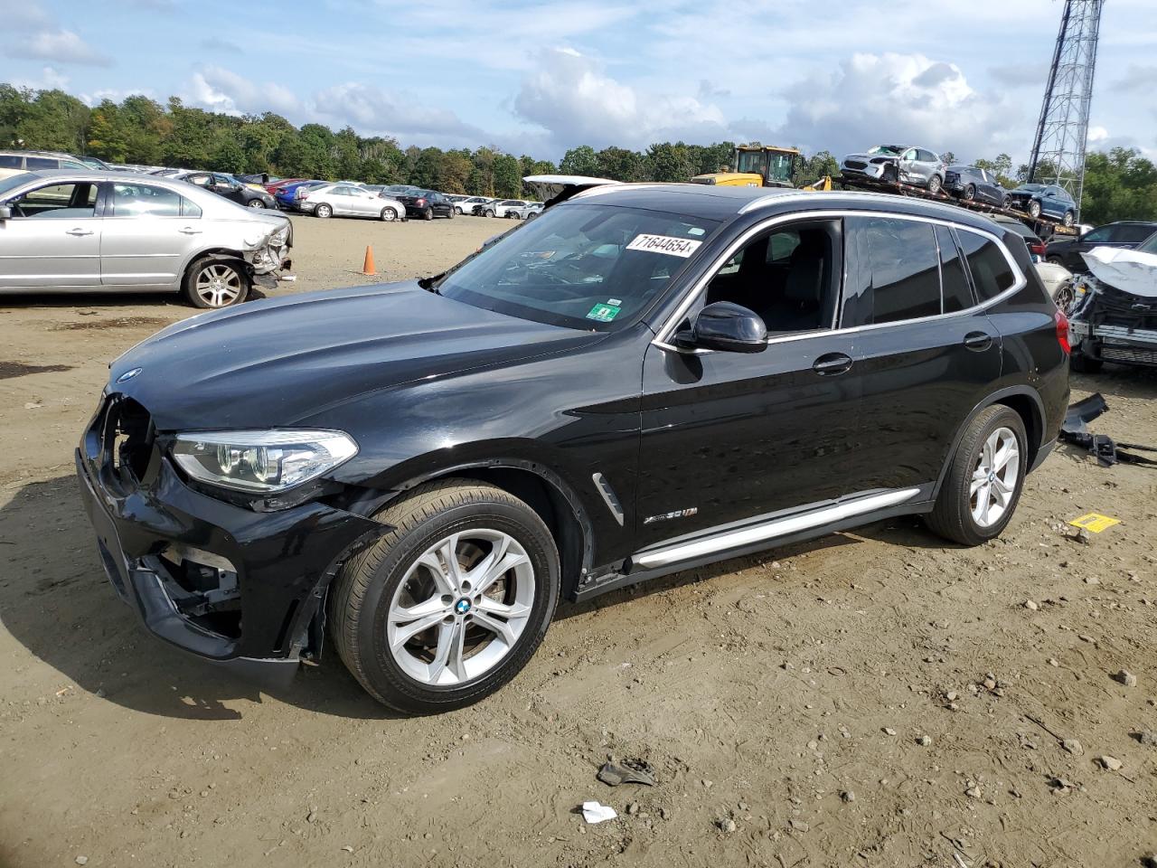 VIN 5UXTR9C56JLC73475 2018 BMW X3 no.1