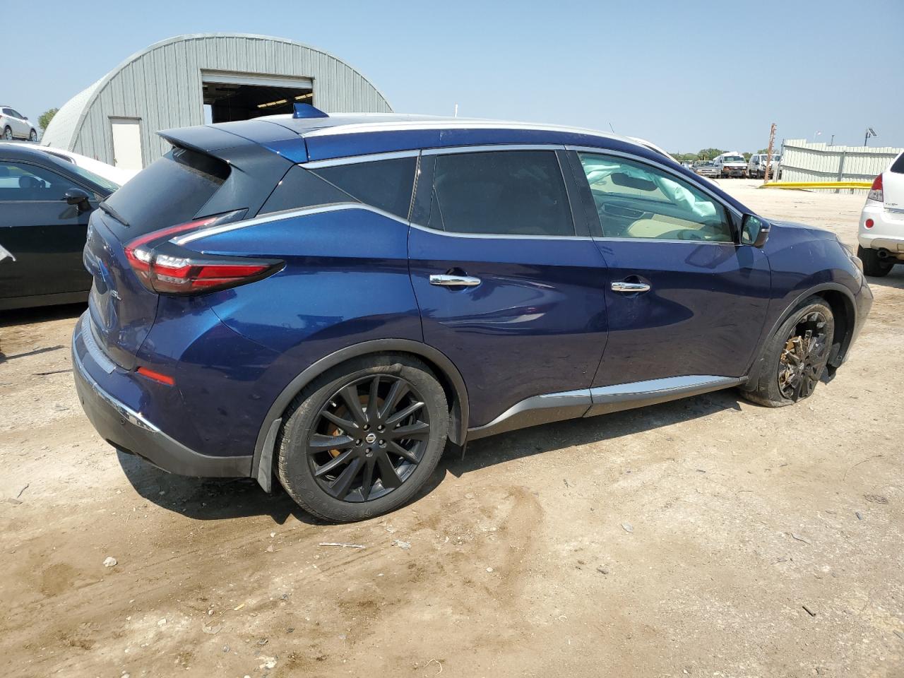 2019 Nissan Murano - Image 3
