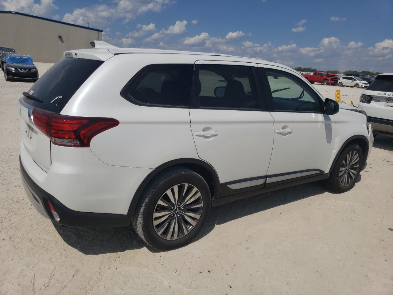 JA4AD2A34LZ048673 2020 Mitsubishi Outlander Es