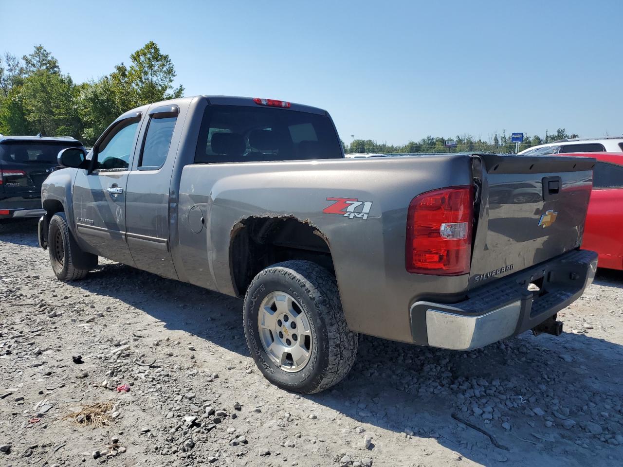 2012 Chevrolet Silverado - Image 2