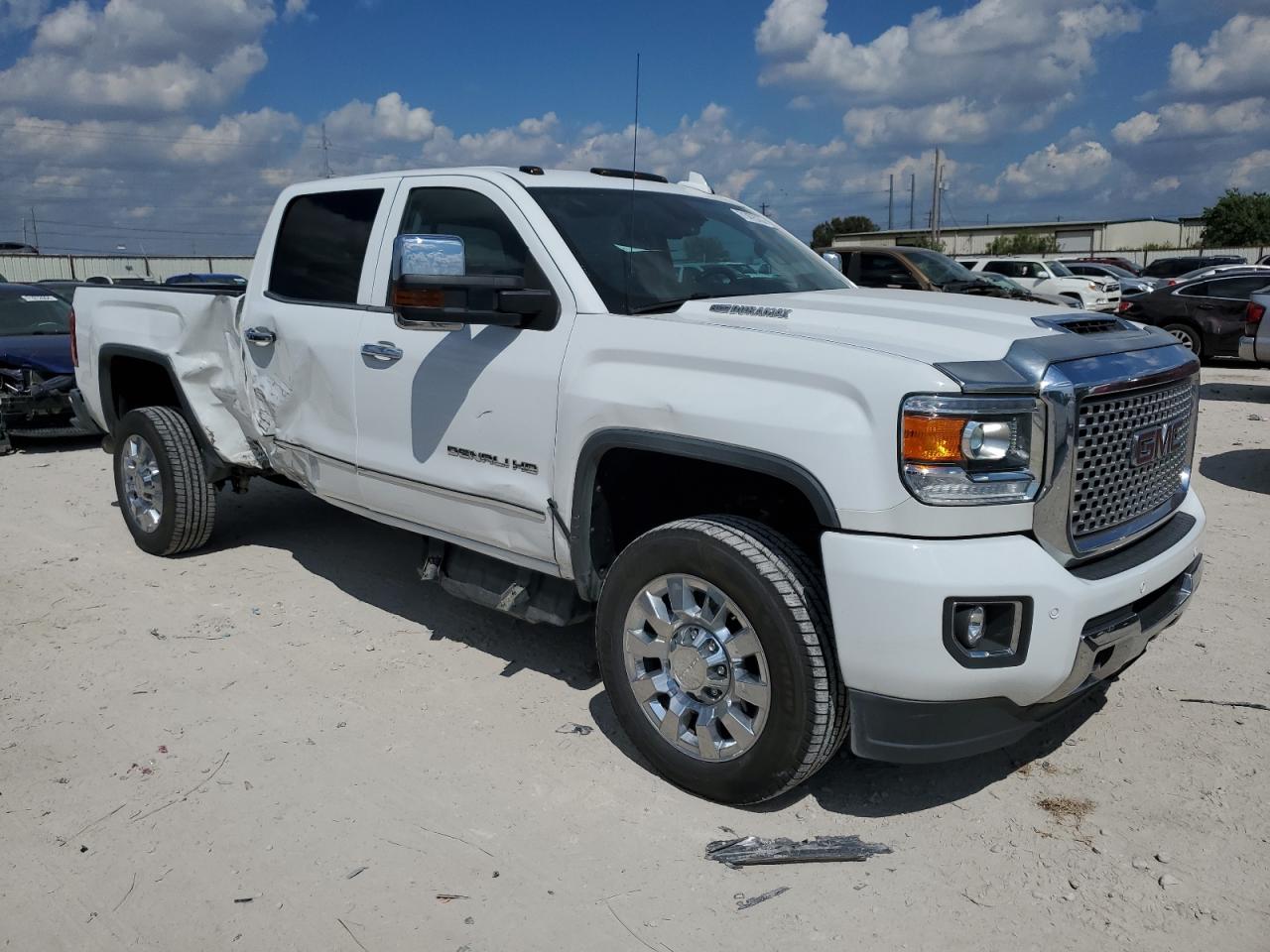 1GT12UEY3HF245081 2017 GMC Sierra K2500 Denali