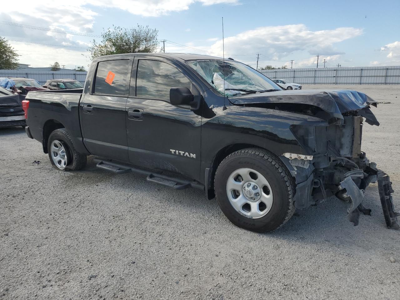 2021 Nissan Titan - Image 4