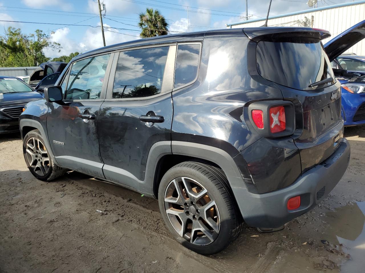 VIN ZACNJCAB9MPM52322 2021 JEEP RENEGADE no.2