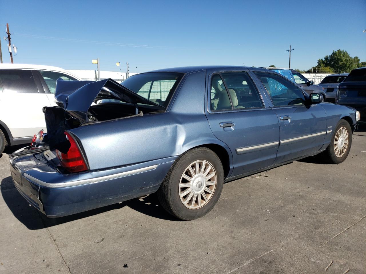 2009 Mercury Grand Marquis - Image 3