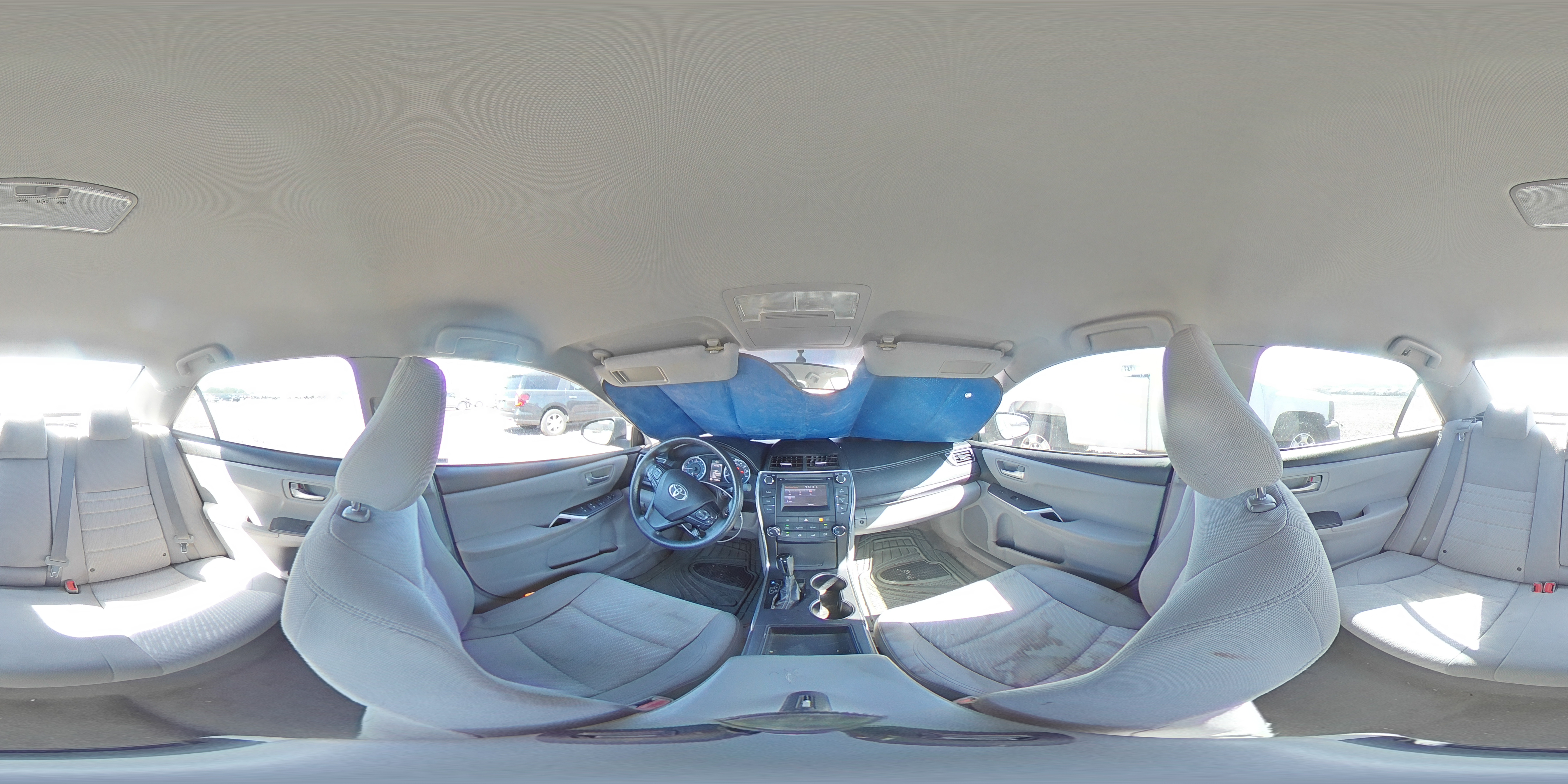 2016 Toyota Camry - Image 12