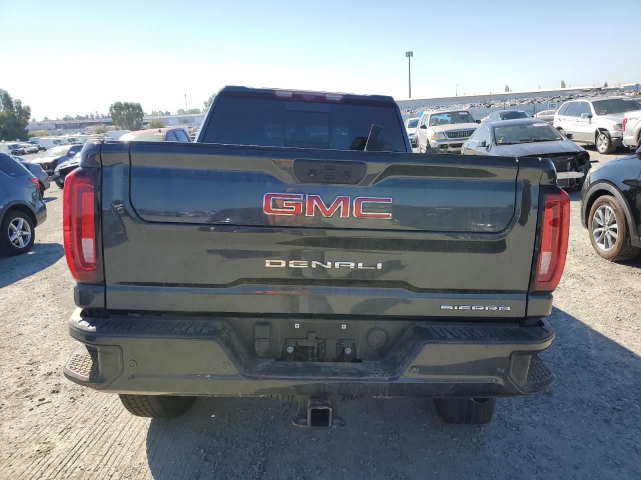 1GT49WEY2NF136059 2022 GMC Sierra K3500 Denali