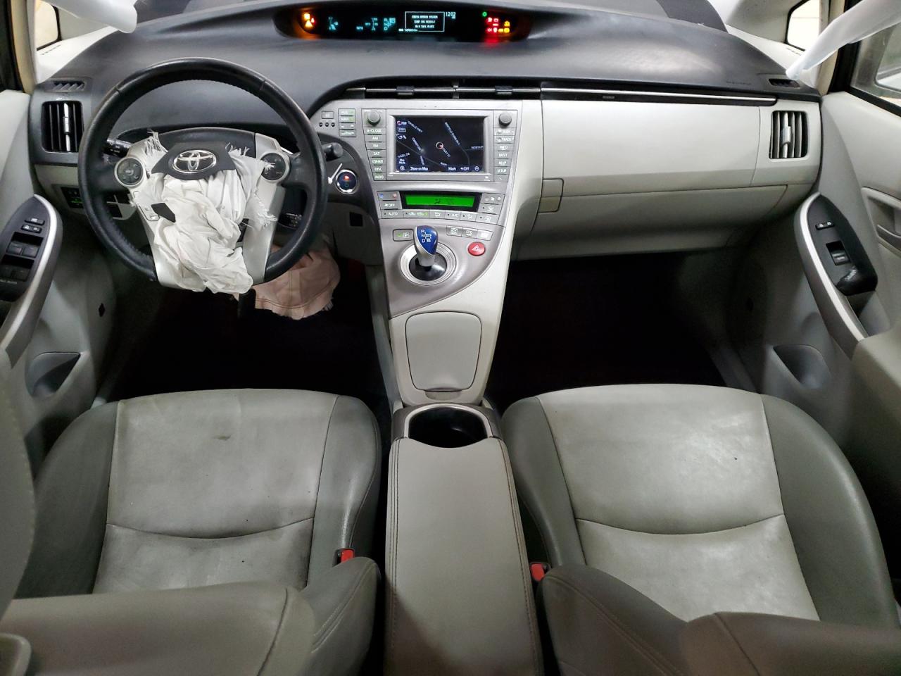 JTDKN3DU9F1956461 2015 Toyota Prius