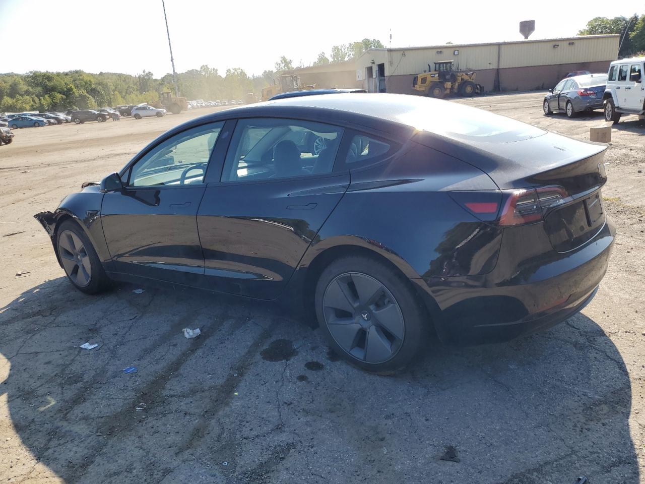 5YJ3E1EA7PF677628 2023 TESLA MODEL 3 - Image 2