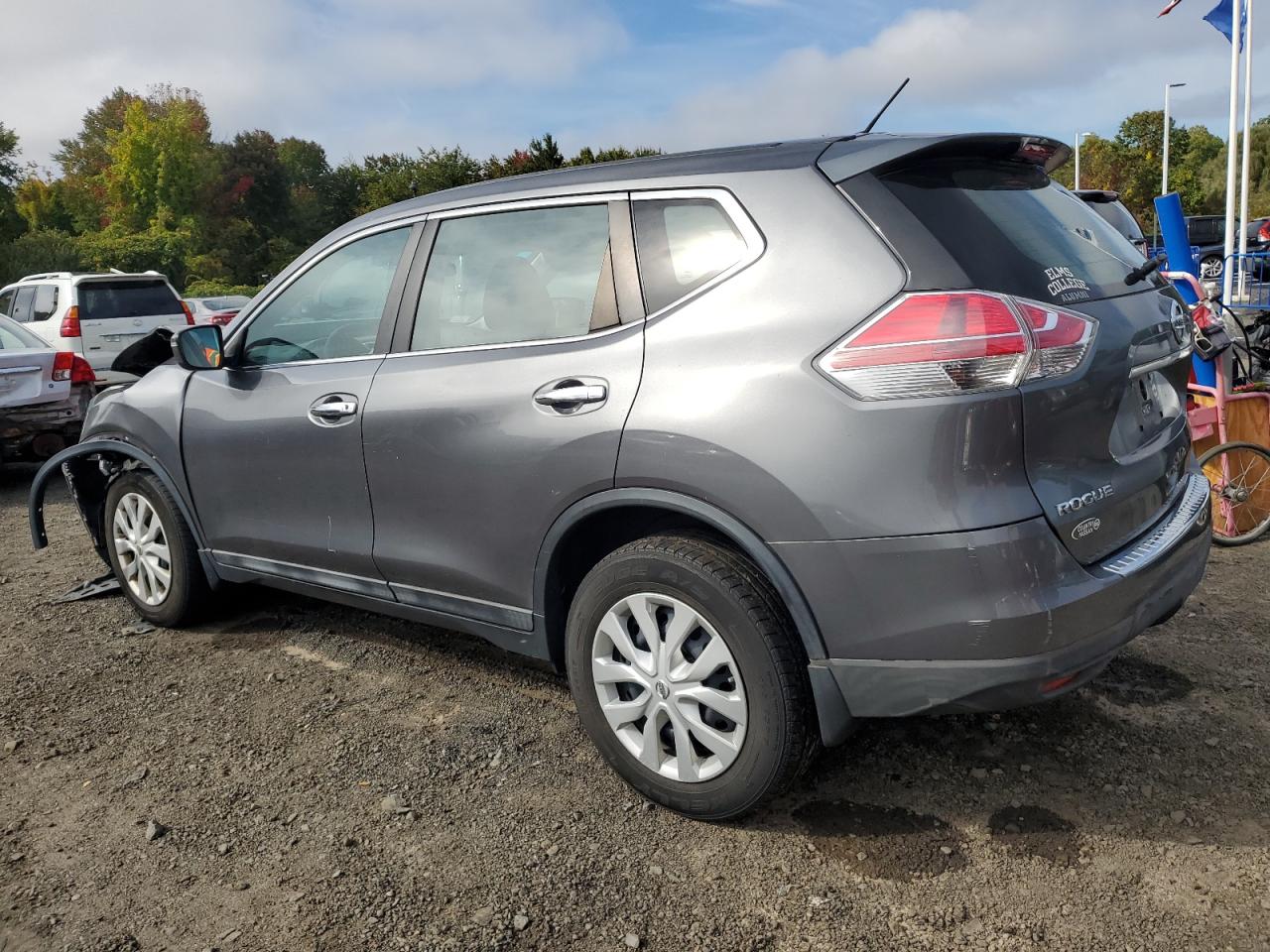 2014 Nissan Rogue - Image 2