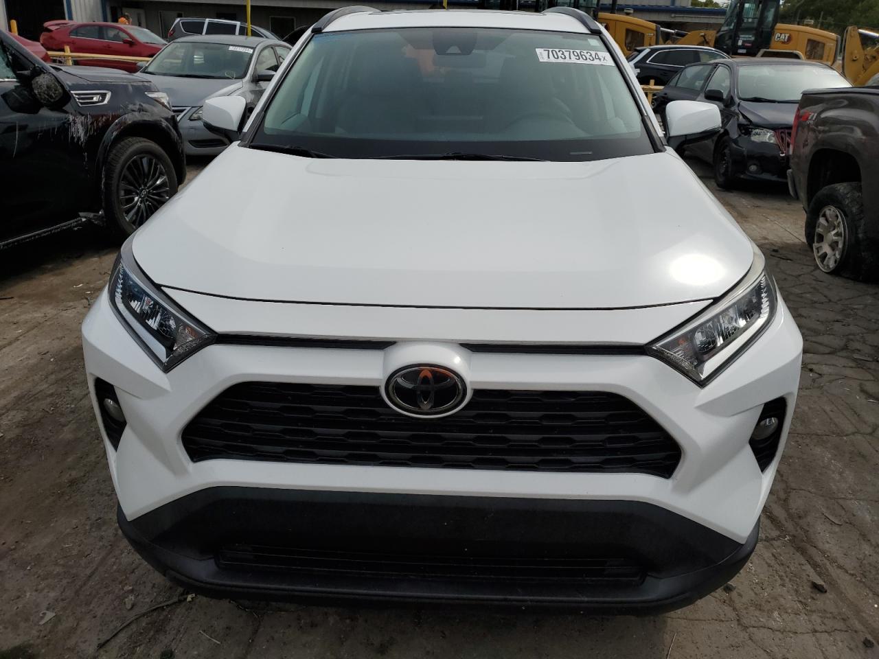 2019 Toyota Rav4 Xle VIN: 2T3W1RFV1KC030428 Lot: 70379634