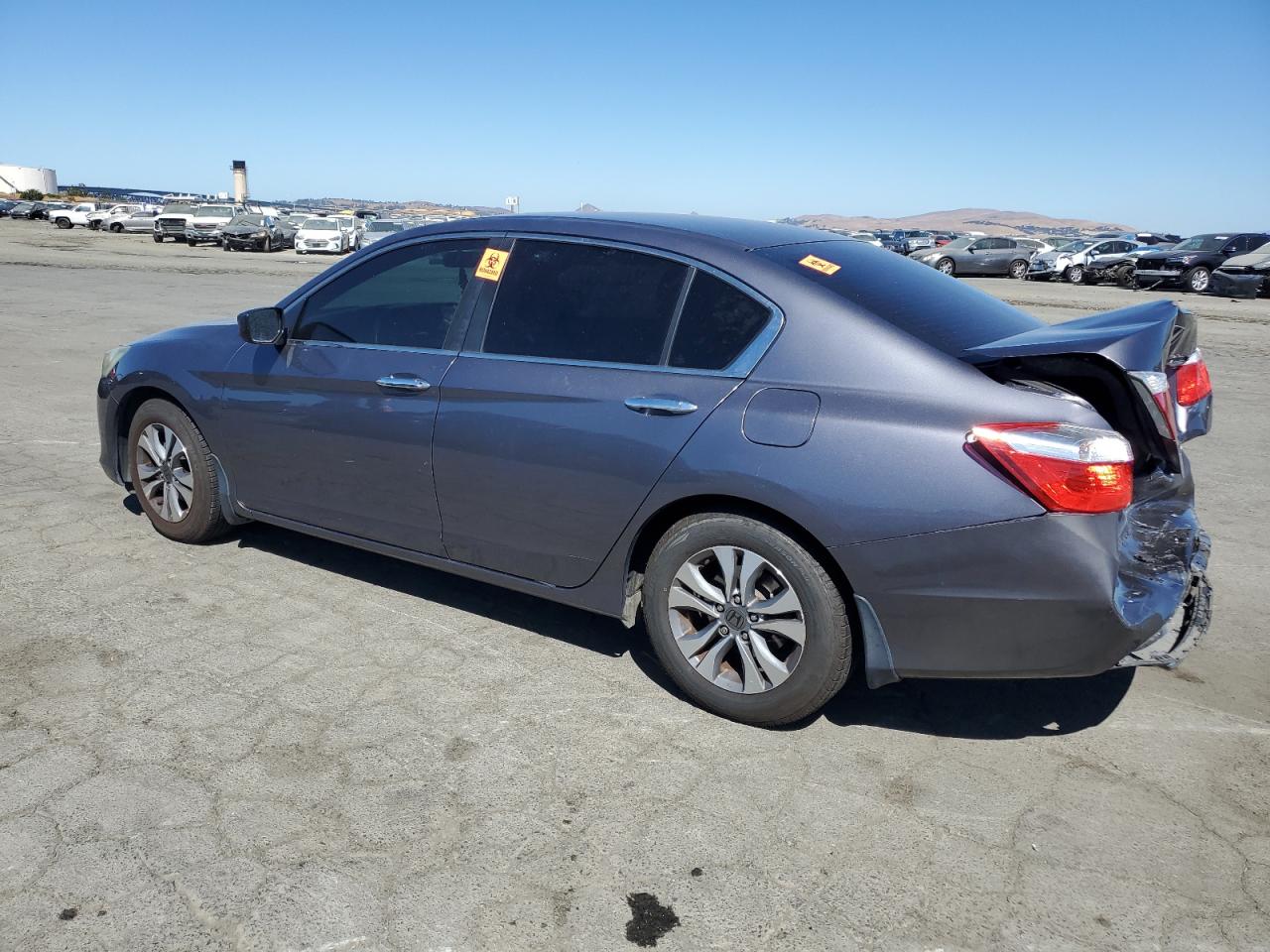 1HGCR2F37FA246693 2015 HONDA ACCORD - Image 2