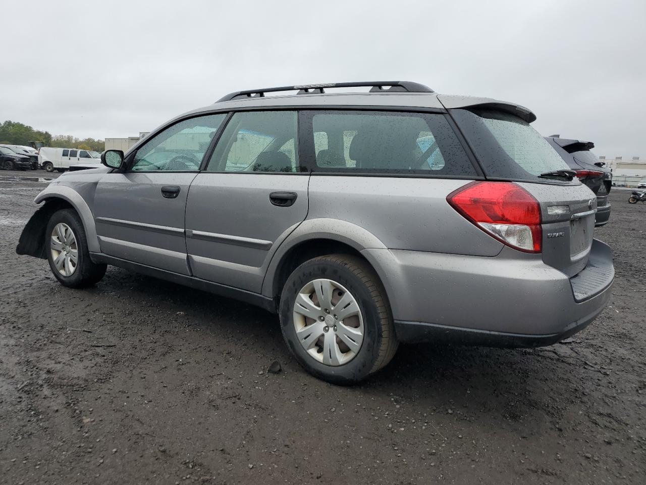 2009 Subaru Legacy - Image 2