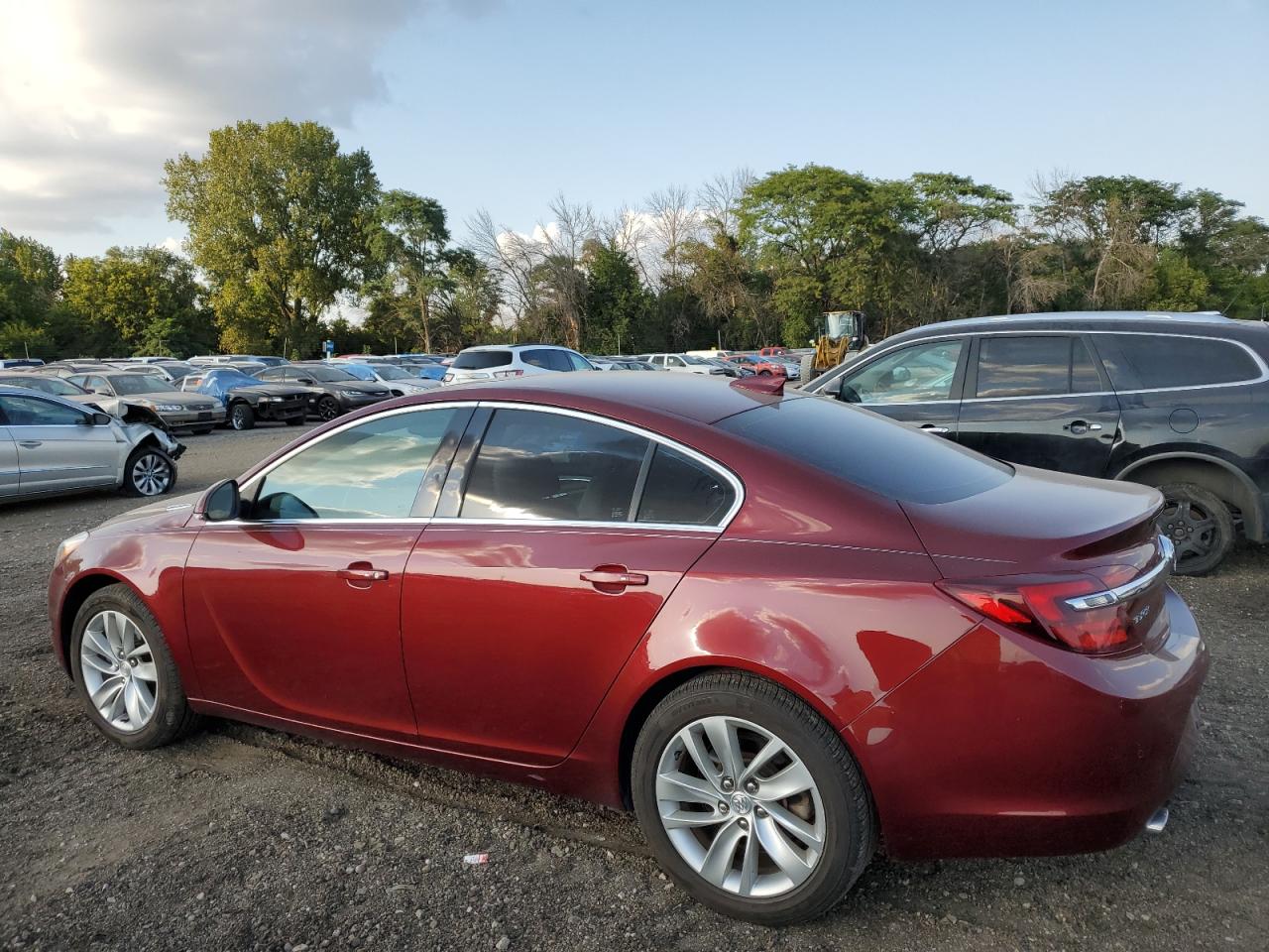 2016 Buick Regal - Image 2