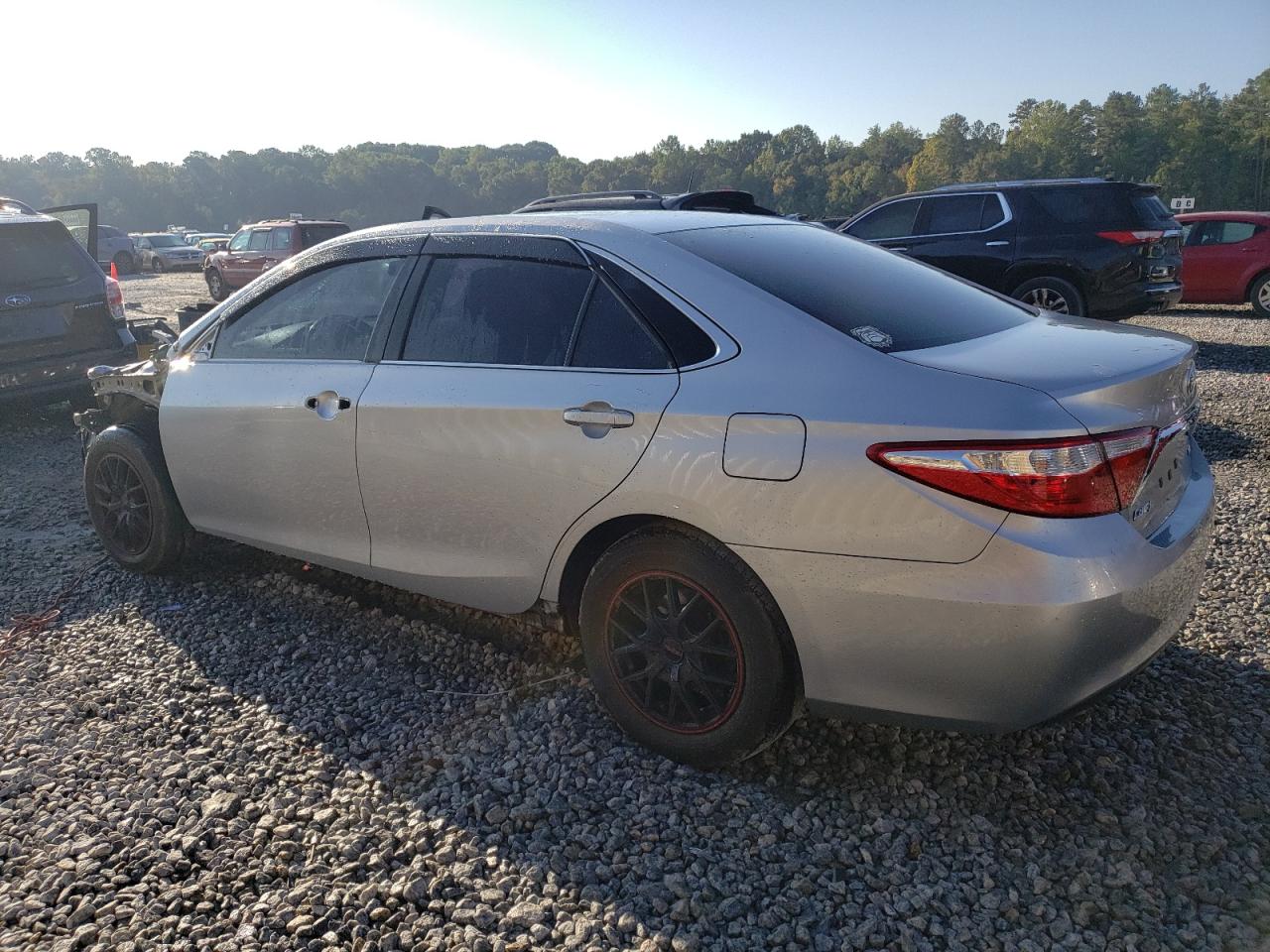 4T1BF1FK6HU297216 2017 TOYOTA CAMRY - Image 2