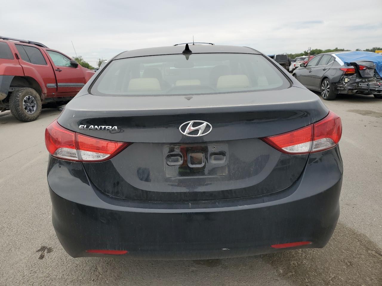 2013 Hyundai Elantra Gls VIN: KMHDH4AE6DU889747 Lot: 71429664