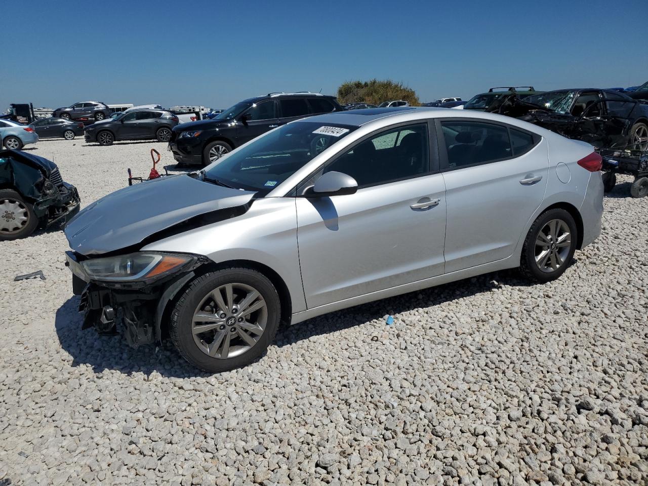 KMHD84LF9HU261323 2017 HYUNDAI ELANTRA - Image 1