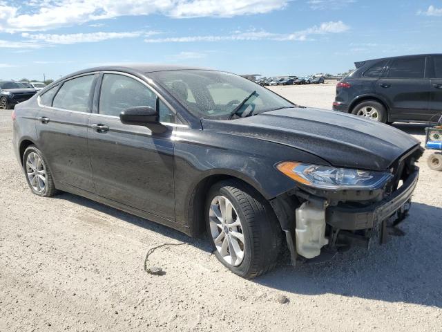 3FA6P0HD6LR249085 Ford Fusion SE 4