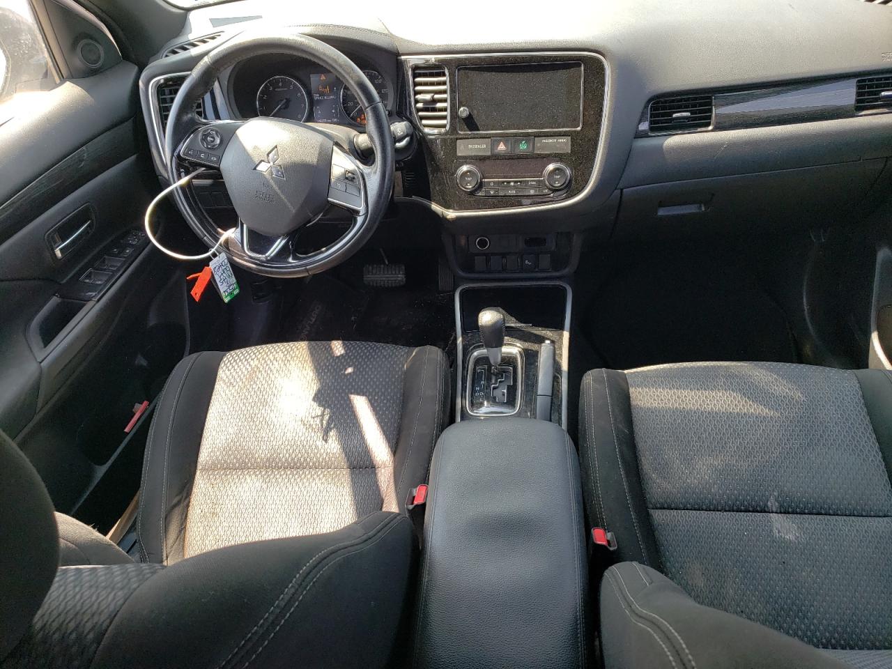 JA4AD3A37JZ054521 2018 Mitsubishi Outlander Se