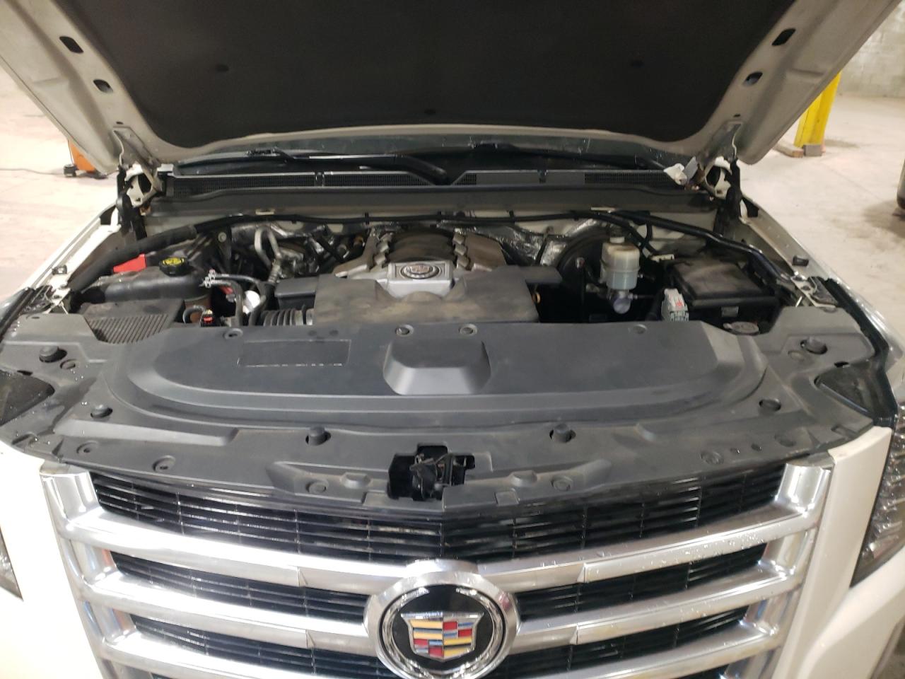 1GYS4BKJ9FR157930 2015 Cadillac Escalade Luxury