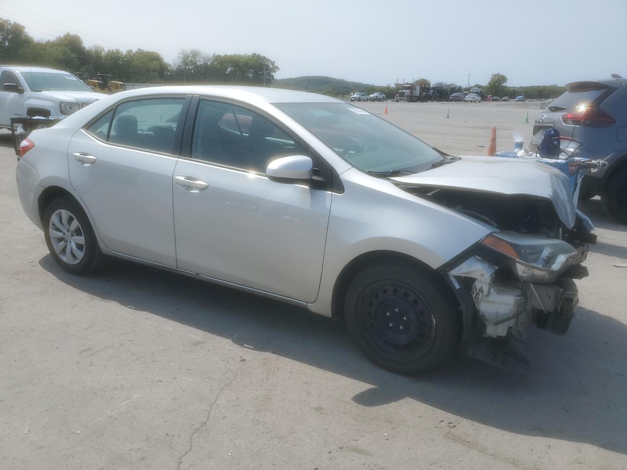 VIN 5YFBURHE1GP568663 2016 TOYOTA COROLLA no.4