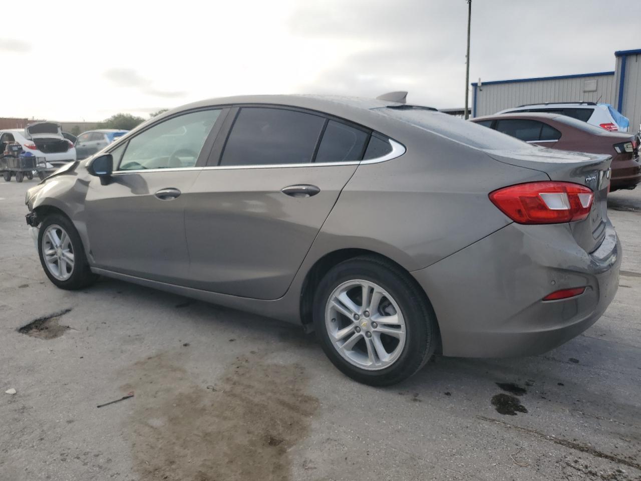 2017 Chevrolet Cruze - Image 2