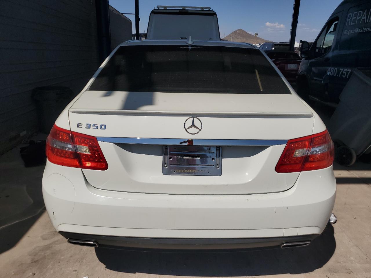 2010 Mercedes-Benz E 350 VIN: WDDHF5GBXAA053294 Lot: 70538274