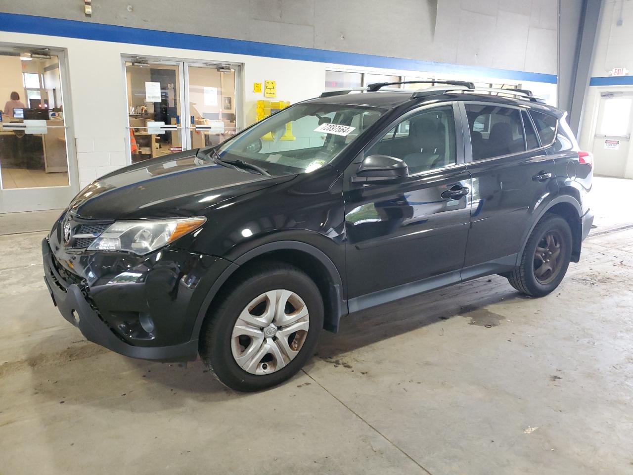 2T3ZFREV3FW158304 2015 TOYOTA RAV 4 - Image 1