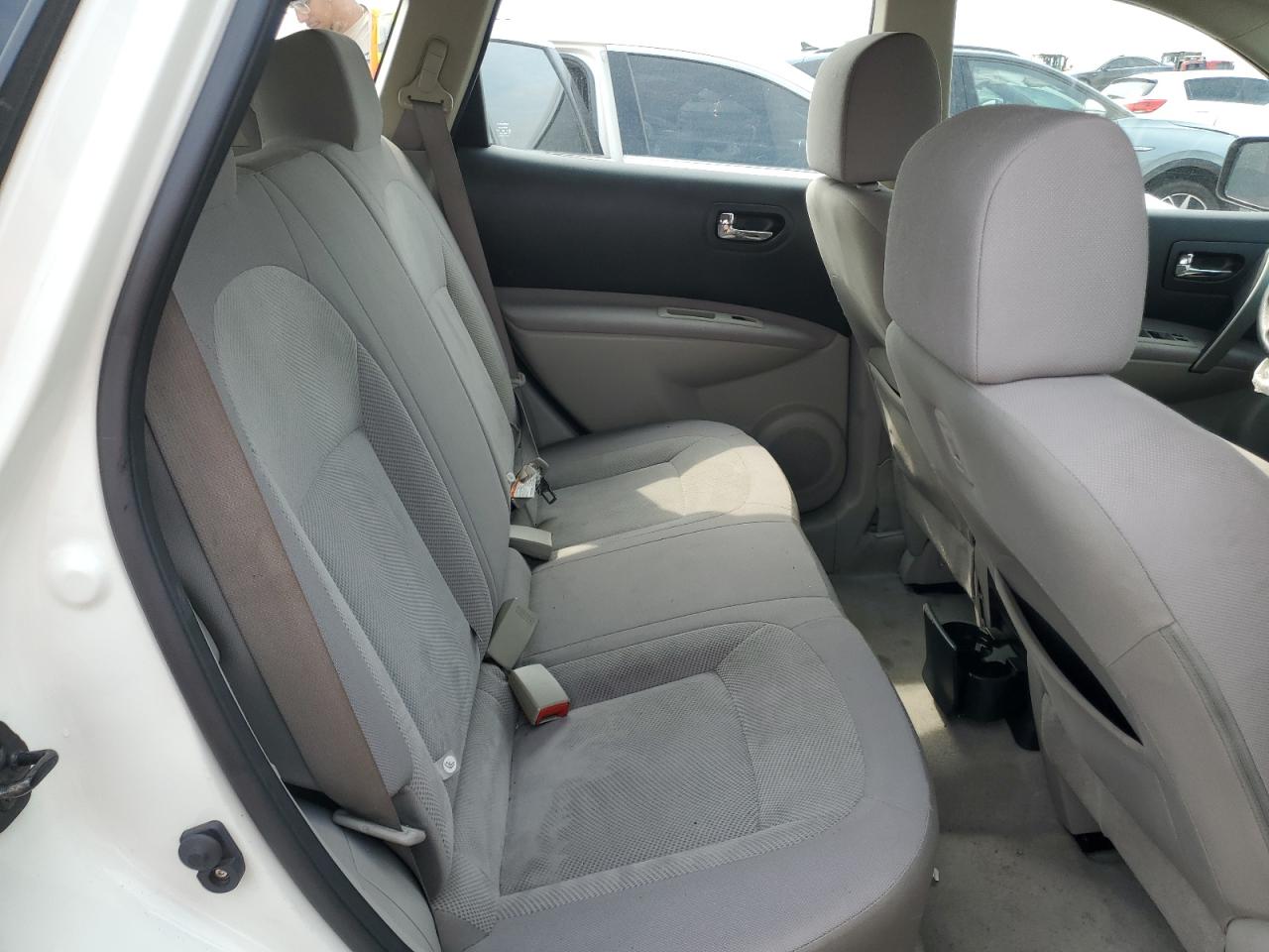 2013 Nissan Rogue - Image 11